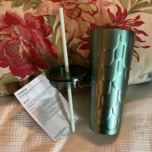 STARBUCKS sz Venti 24 oz Large Metal
Dual-Wall Insulated Green Scale Mermaid NEW - Picture 8 of 13